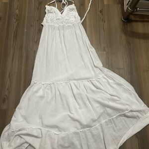 Elegant White Lace Maxi Dress